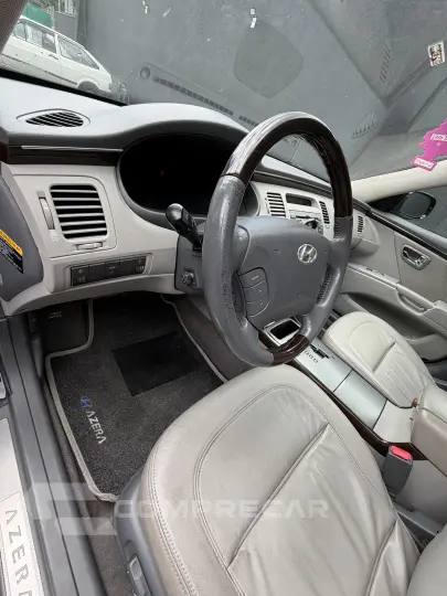 AZERA 3.3 MPFI GLS Sedan V6 24V