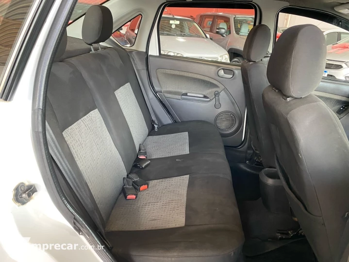 FIESTA 1.6 Rocam SE Sedan 8V
