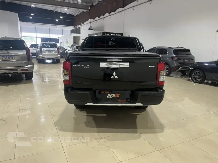 L200 TRITON 2.4 16V Turbo Outdoor HPE CD 4X4