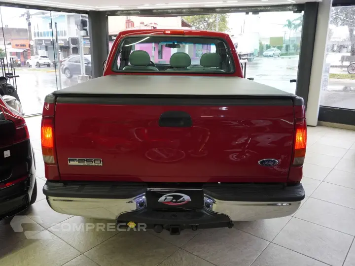 F-250 3.9 XLT 4X2 CS DIESEL 2P MANUAL