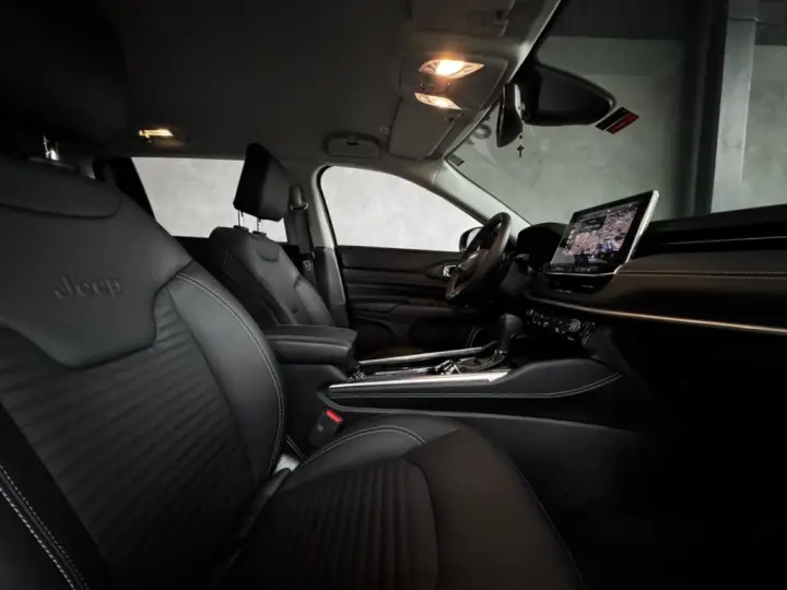 COMMANDER 1.3 T270 TURBO FLEX LONGITUDE AT6