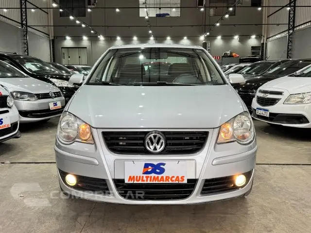 POLO SEDAN - 1.6 MI 8V 4P MANUAL