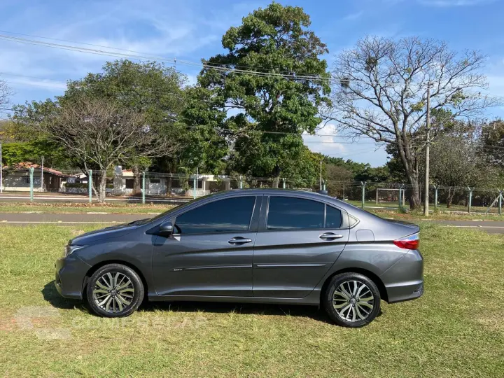 CITY 1.5 LX Sedan 16V