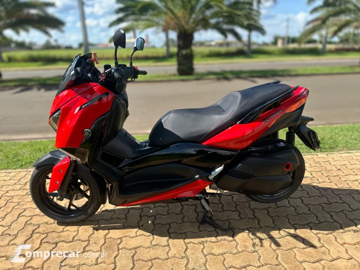 XMAX 250