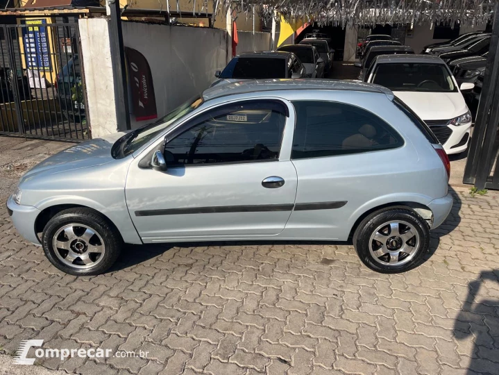 CELTA 1.0 MPFI Life 8V