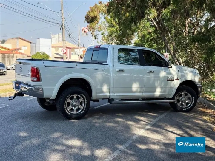 2500 6.7 LARAMIE 4X4 CD I6 TURBO DIESEL 4P AUTOMÁ