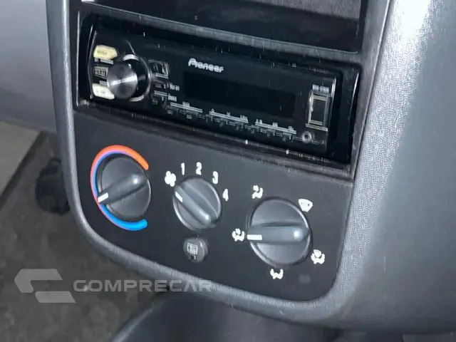 CORSA SEDAN - 1.0 MPFI MAXX SEDAN 8V 4P MANUAL