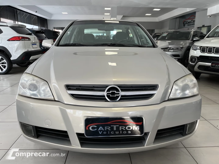 ASTRA 2.0 MPFI Elegance Sedan 8V