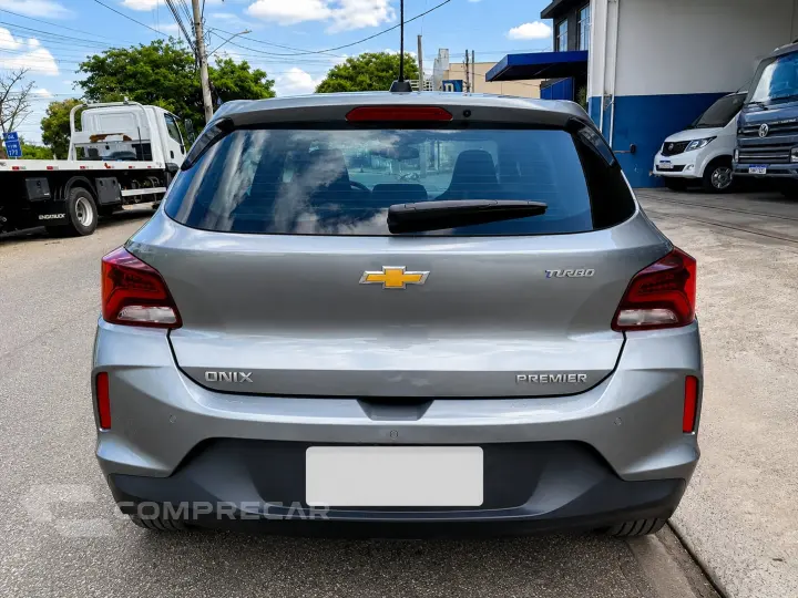 ONIX HATCH PREM. 1.0 12V TB Flex 5p Aut.