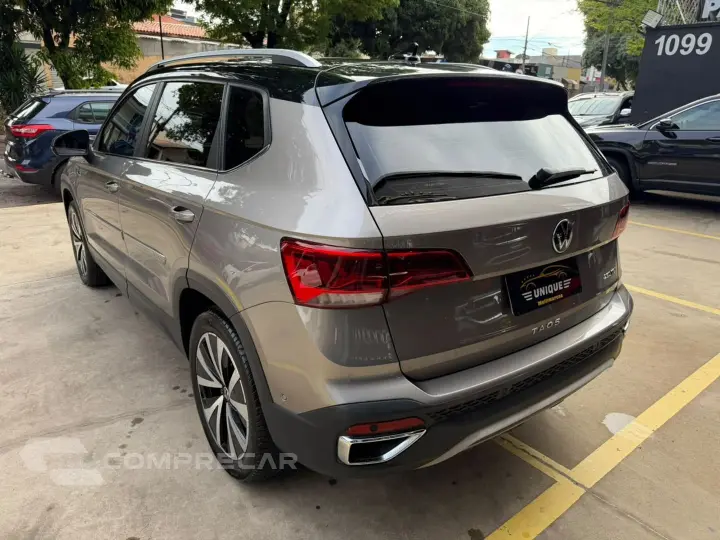 Taos 1.4 250 Tsi Total Flex Highline Automático