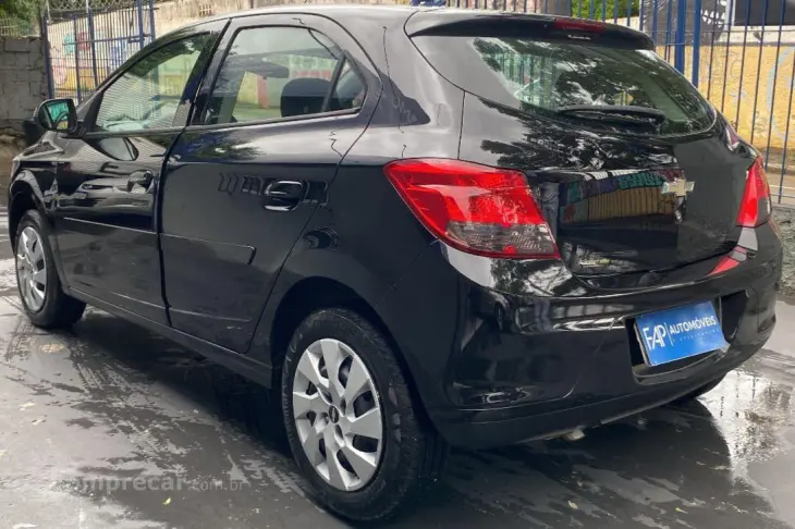 Onix Hatch 1.4 4P FLEX LT