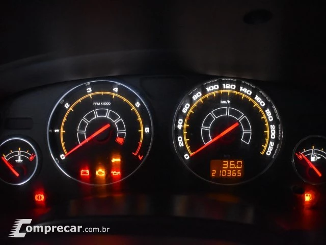 ZAFIRA - 2.0 MPFI EXPRESSION 8V 4P AUTOMÁTICO