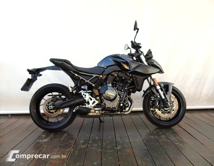 SUZUKI GSX-8S