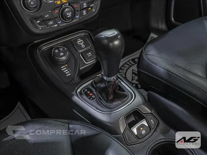 COMPASS 2.0 16V Trailhawk 4X4