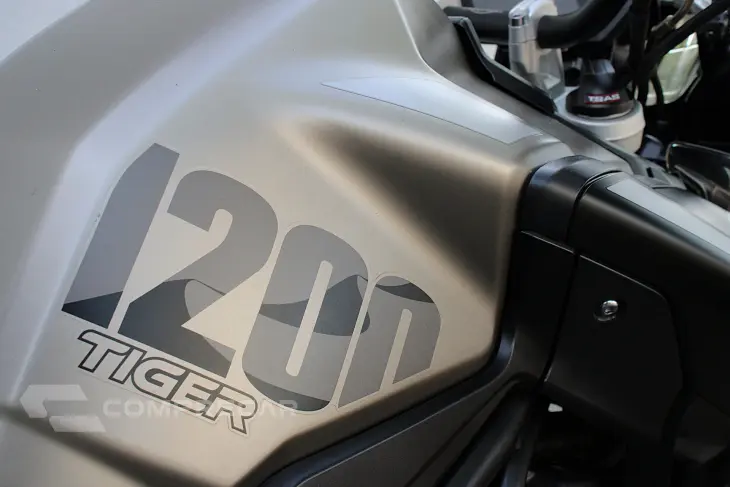 TRIUMPH TIGER 1200 DESERT EDITION