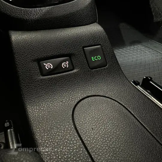 CAPTUR Life 1.6 16V Flex 5p Aut.