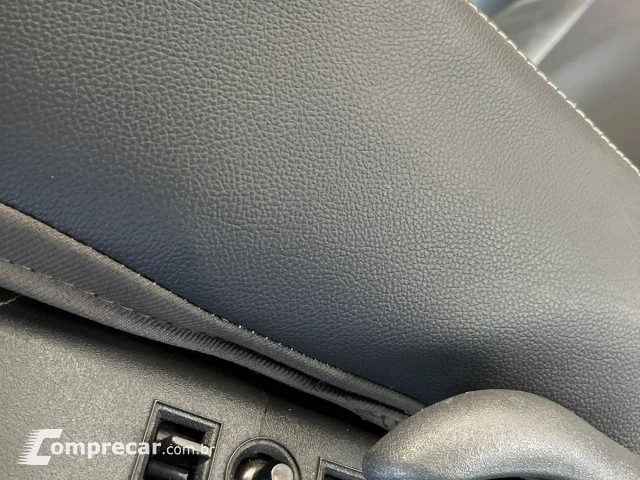 S10 - 2.4 MPFI EXECUTIVE 4X2 CD 8V 4P MANUAL