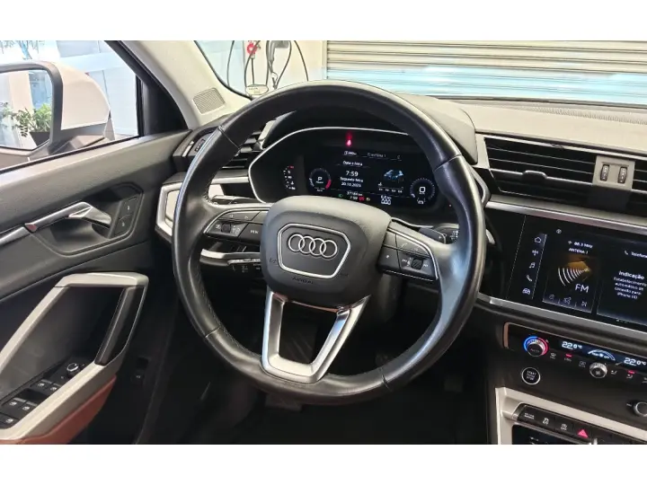 Q3 2.0 40 TFSI GASOLINA PERFORMANCE QUATTRO TIPTRONIC