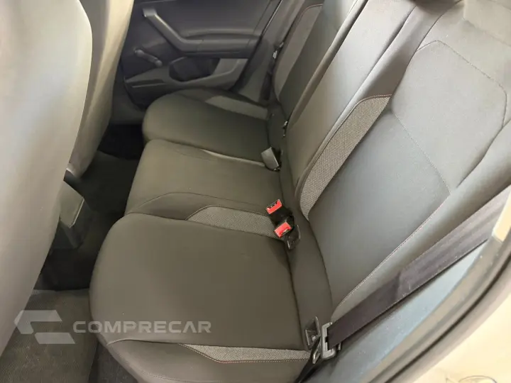 Polo Track 1.0 Flex 12V 5p