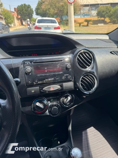 Etios 1.5 XS Hatch