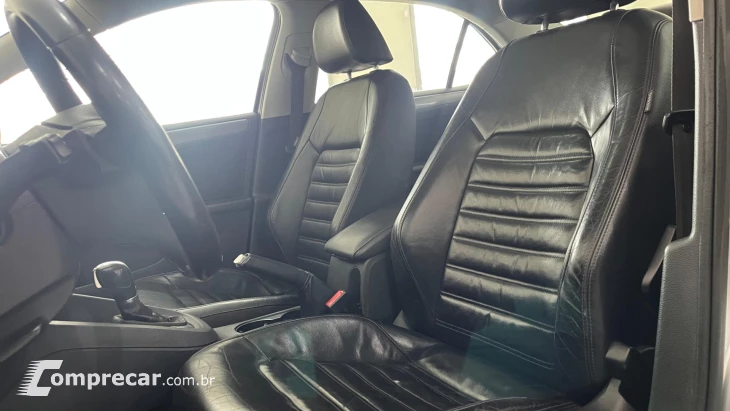 JETTA Highline 2.0 TSI 16V 4p Tiptronic