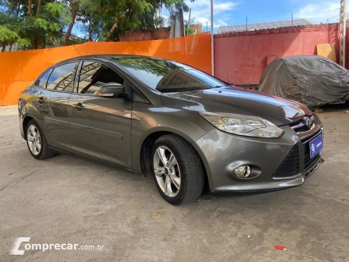 FOCUS SEDAN 2.0 16V 4P