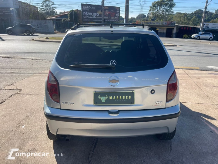 CELTA 1.0 MPFI Life 8V