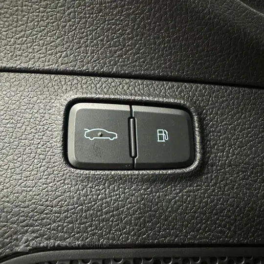 King GL 1.5 16V Aut. (Hibrido)