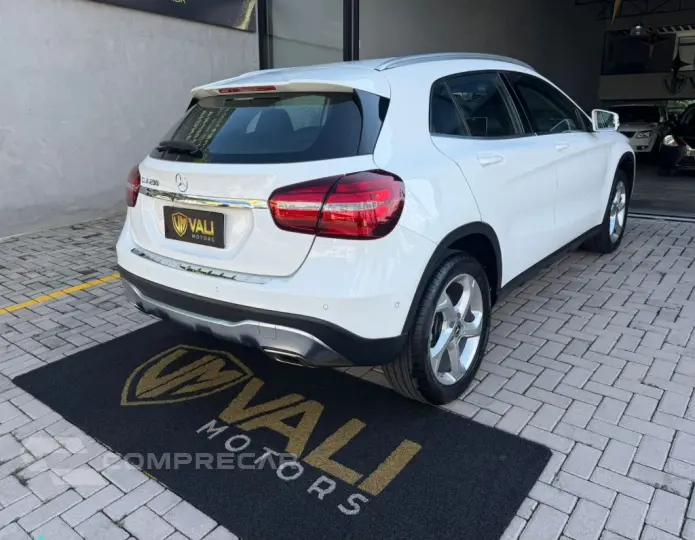 GLA 200 Advance 1.6/1.6 TB 16V Flex Aut.