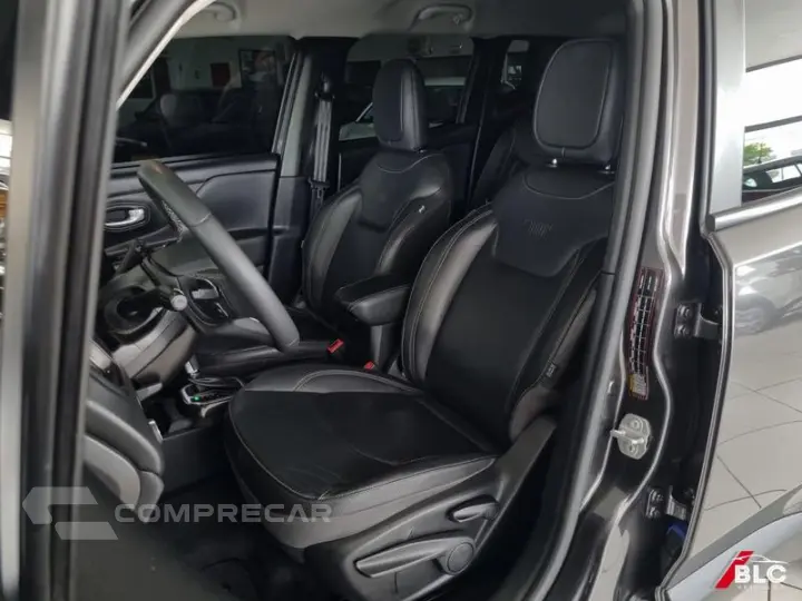 RENEGADE LONGITUDE T270 1.3 TB 4X2 FLEX AUT