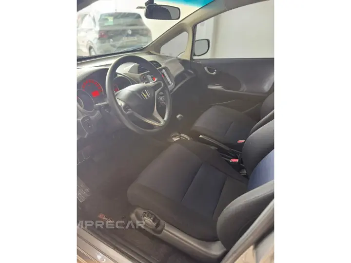 FIT 1.4 LX 16V FLEX 4P AUTOMÁTICO