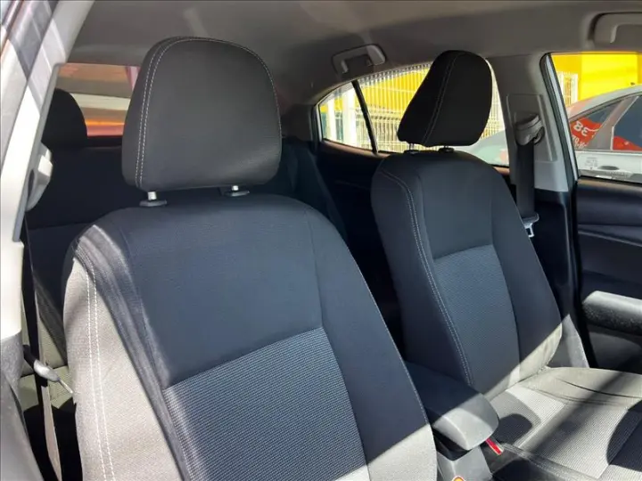 YARIS 1.5 16V Sedan XL