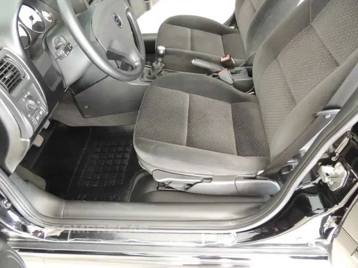 ASTRA 2.0 MPFI Advantage 8V