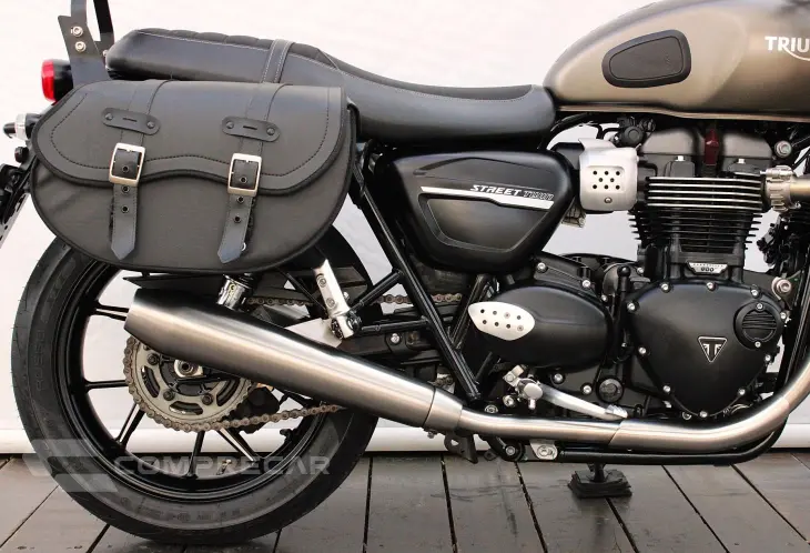 TRIUMPH STREET TWIN
