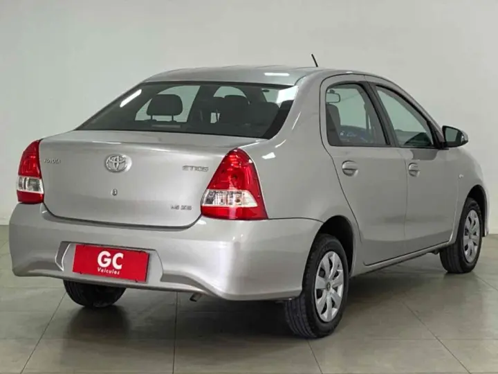 ETIOS 1.5 XS SEDAN 16V FLEX 4P AUTOMÁTICO