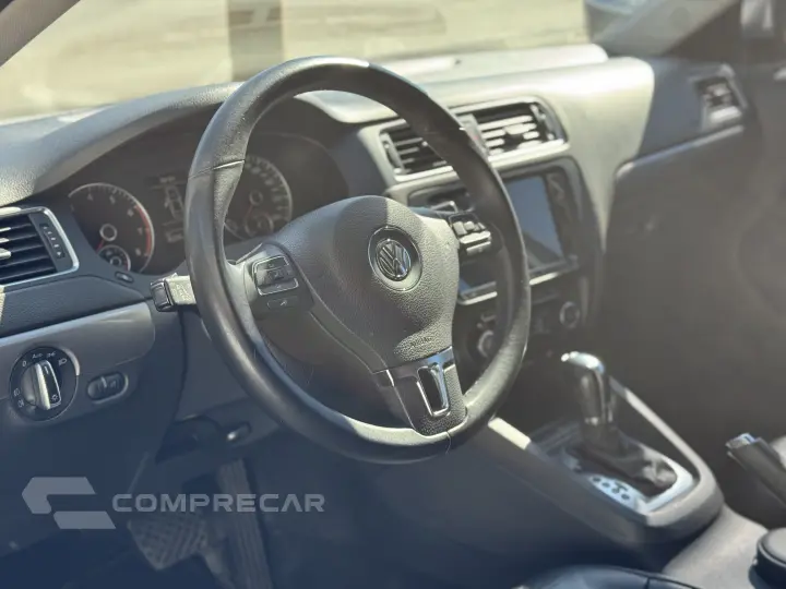 JETTA Highline 2.0 TSI 16V 4p Tiptronic