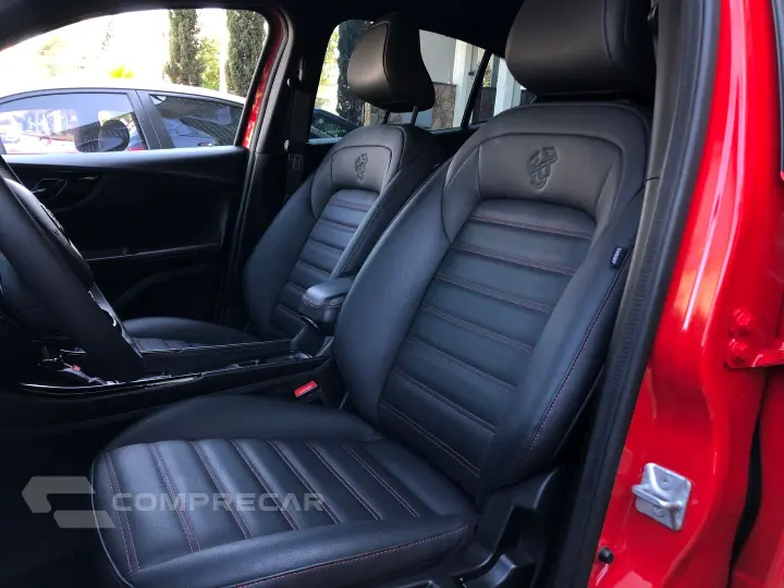 Fastback 1.3 Turbo 270 Flex Abarth At6