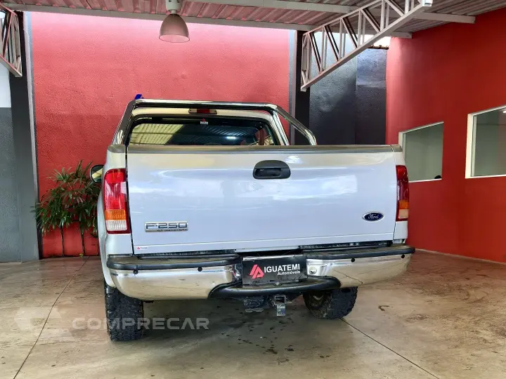 F-250 4.2 XLT 4X2 CD TURBO INTERCOOLER DIESEL 4P MANUAL