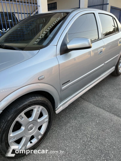 ASTRA 2.0 MPFI Advantage 8V