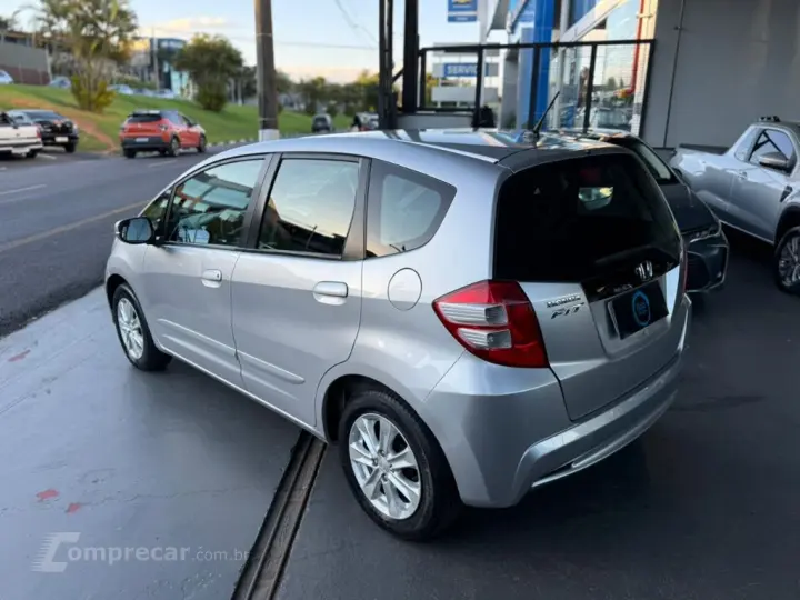 Fit LX 1.4/ 1.4 Flex 8V/16V 5p Aut.