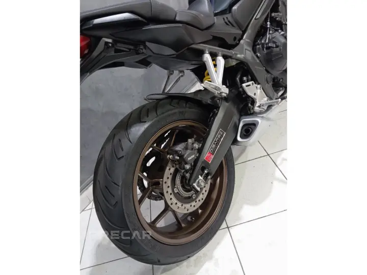 CB 650R