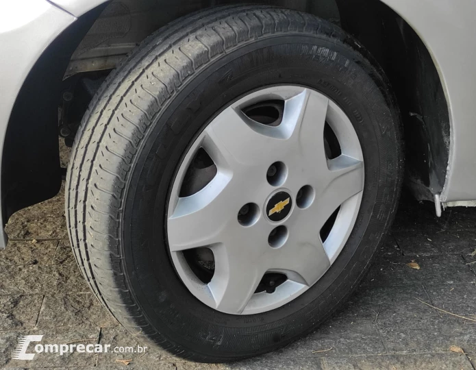 CELTA 1.0 MPFI LT 8V