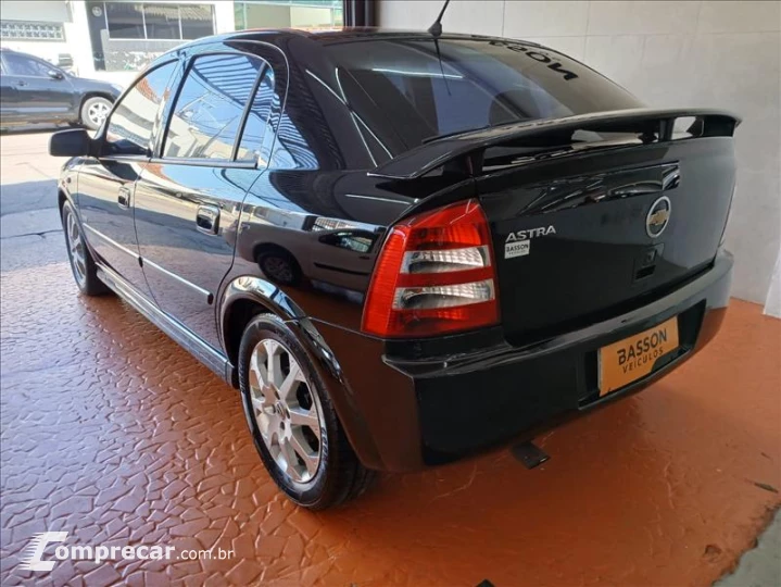 ASTRA 2.0 MPFI Advantage 8V