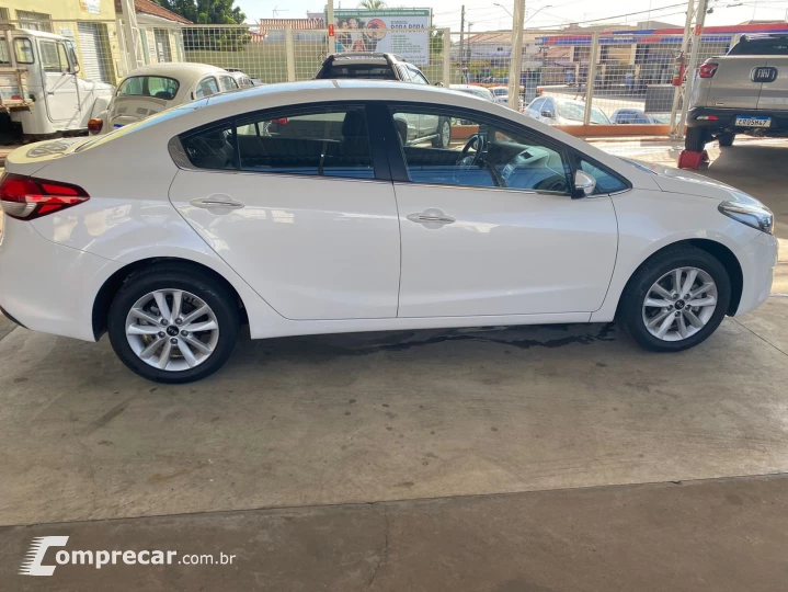 CERATO 1.6 SX2 16V