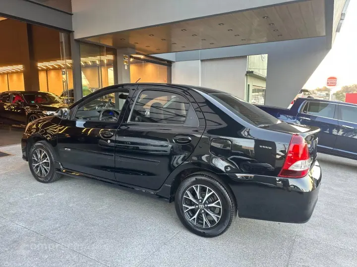 ETIOS 1.5 PLATINUM 16V FLEX 4P AUTOMÁTICO