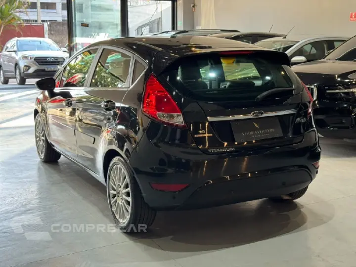 FIESTA 1.6 TITANIUM HATCH 16V FLEX 4P POWERSHIFT