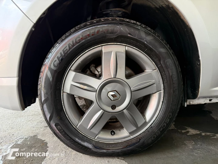 SANDERO 1.6 Vibe 8V