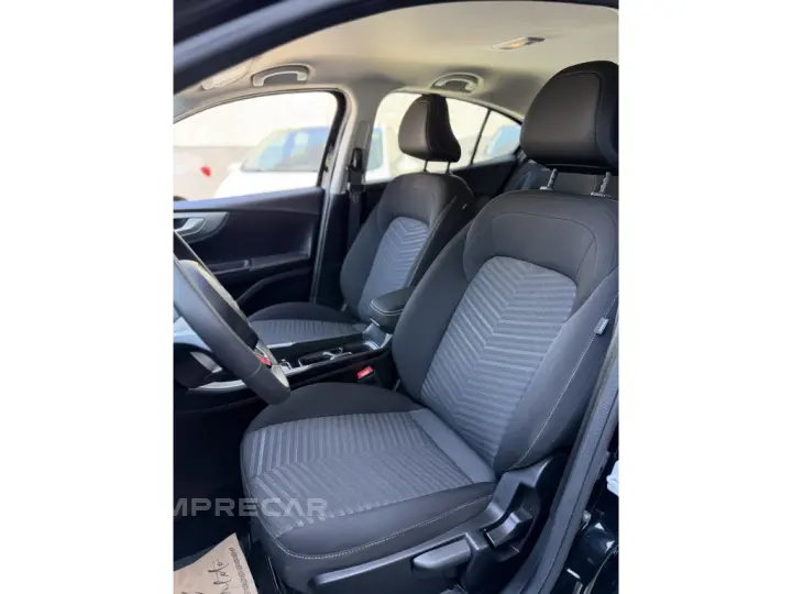 FASTBACK 1.0 TURBO 200 HYBRID AUDACE CVT
