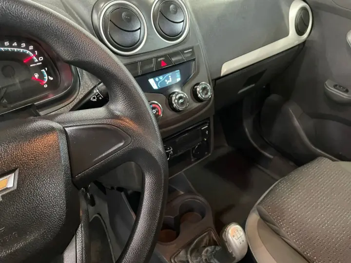 MONTANA 1.4 MPFI LS CS 8V FLEX 2P MANUAL