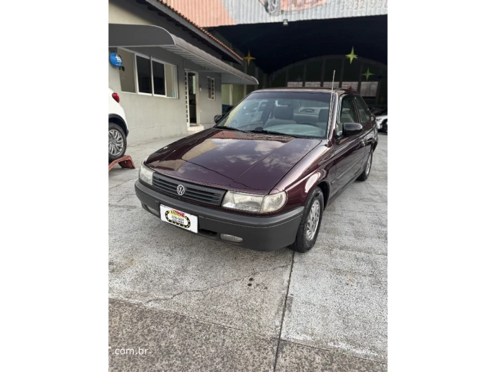 LOGUS 1.8 GLS 8V GASOLINA 2P MANUAL